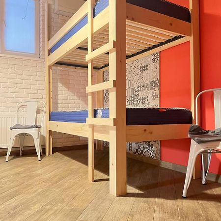 Moonlight Hostel Liov Exterior foto